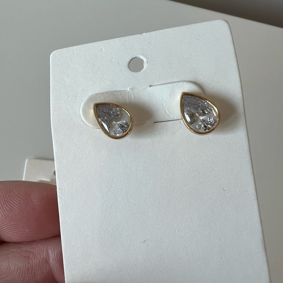 NWT 2 Pairs of Banana Republic Gold & Smokey Grey Cubic Zirconia Earrings Set - Picture 4 of 5